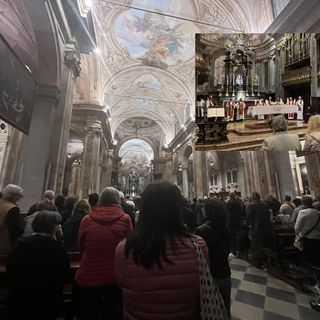 VIDEO. Un fiume di gente si riversa in basilica: «Busto è qui e prega per la pace»