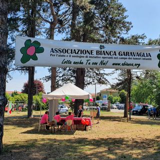 Che festa all’aria aperta per la Bianca Garavaglia! Tra divertimento e solidarietà
