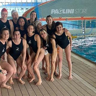 Le ragazze della Busto Pallanuoto Paglini Store battono le seconde in classifica