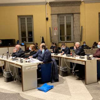 Busto, al via in commissione l’iter per l’approvazione del bilancio. Scintille tra il sindaco e Farioli
