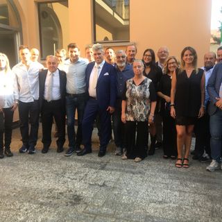 I candidati Fdi con Antonelli, i vertici del partito e Ninetto Pellegatta
