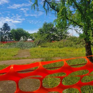 Campi da padel a Busto: la protesta continua e il cantiere si stoppa. L’amministrazione scrive al ministero