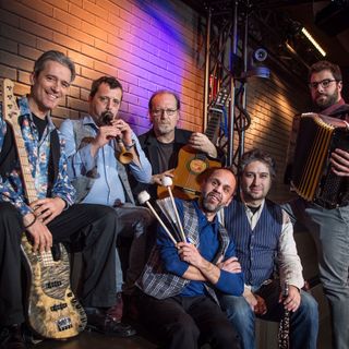 Veglione al teatro Sociale di Busto con Flavio Oreglio e gli Staffora Bluzer