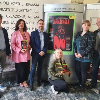 Busto, al teatro Sociale un “Carmagnola” attuale e innovativo. Quarant’anni dopo l’allestimento di Delia Cajelli