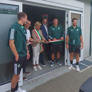 Inaugurato il nuovo bistrot del centro sportivo La Madonnina. «Oggi lo sport è un servizio sociale»
