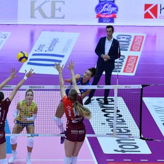 Uyba sconfitta da Conegliano (Foto Michele Gregolin per Lega Volley Femminile)