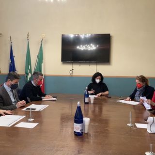 Il commercio si tiene stretto il suo "più": 2.916 i negozi nel 2021 a Busto