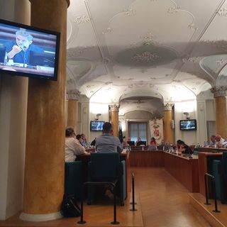 Una seduta del Consiglio provinciale col presidente Magrini