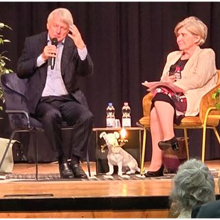 Ferruccio De Bortoli sul palco del San Giovanni Bosco con Marilena Lualdi