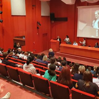 Le scuole di Busto raccolgono quasi sei tonnellate di cibo per le famiglie in difficoltà. «Aiutiamo i nostri vicini»