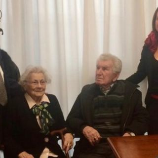 Il signor Enrico con la sua Olga e i nipoti Cinzia e Mauro