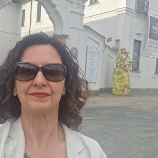 I Moai in città: l’arte invita a riflettere sull’ambiente