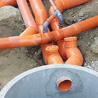 Obbligo di allacciamento alla nuova rete fognaria per i residenti in alcune vie della città