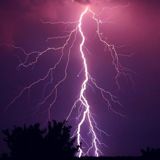 Il fulmine e il miracolo: torna la festa. E la speranza di una normalità ritrovata