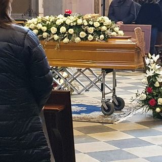 L’addio a Gildo Colombo: «In Paradiso non produrrai più pane, ma amore»