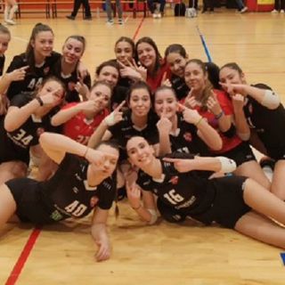 FOTO. Capolavoro Futura: le “cocchine” della Under 16 sono campionesse provinciali