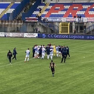 L'abbraccio dopo la partita