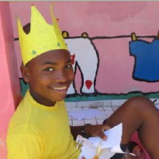 Haiti, 450 morti in 5 giorni e niente acqua: l'unico miracolo è il campo dei bimbi di suor Marcella