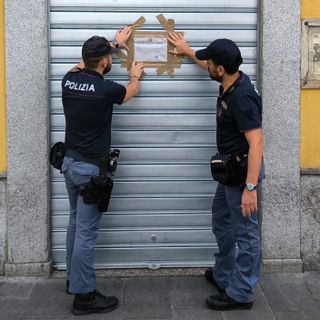 Clientela violenta e pericolosa, chiuso per 30 giorni il bar di piazza Vittorio Emanuele II a Busto