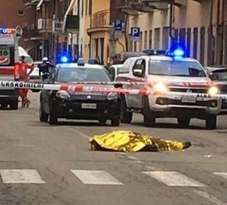 Far West in Piemonte: rapina in gioielleria finisce in tragedia, due morti sull'asfalto
