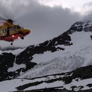 L'elisoccorso in azione nella zona della tragedia