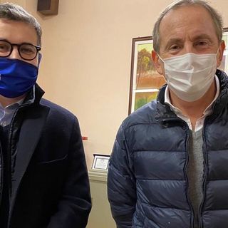 Andrea Cassani ed Emanuele Antonelli a Gallarate durante il falò