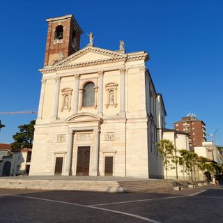 Gallarate: “Vergine madre” in Santa Maria Assunta
