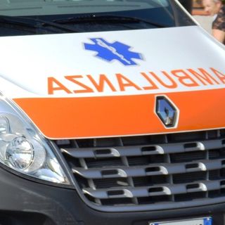 Busto, incidente alla rotonda sul Sempione: soccorsa anche una bimba di 5 anni