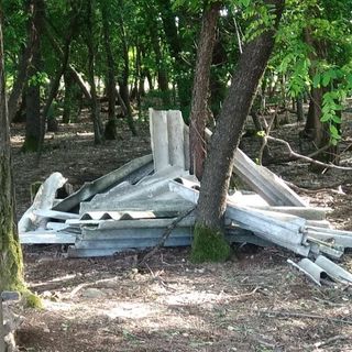 L'amianto rinvenuto ieri al Parco Altomilanese