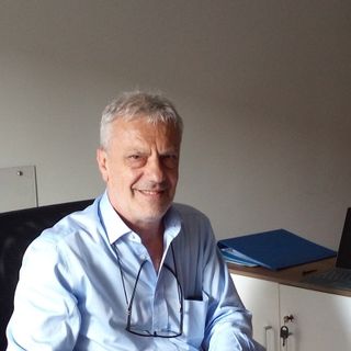 Il direttore sanitario Claudio Arici