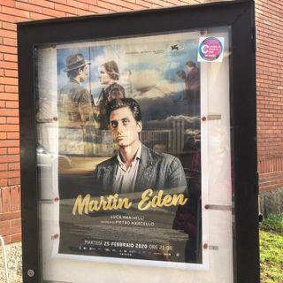 Il manifesto di &quot;Martin Eden&quot; che annunciava il film a Busto nel febbraio 2020