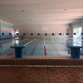Vasche deserte ancora per poco: il 14 giugno la Bustese Nuoto ricomincia l'attività