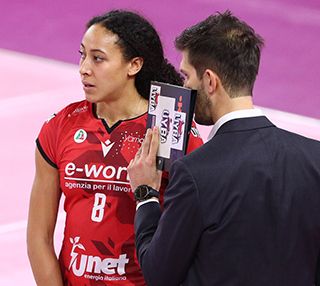 Prova da 15 punti per Gray. Ma Chieri ha meritato