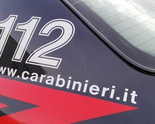 Busto: vede l'ex con un altro uomo e spacca tutto