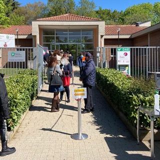 L'accesso al centro di via Cavour L'accesso al centro di via Cavour