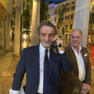 Fontana in Lega a Varese: «Mia ricandidatura? Ve lo dirò quando accadrà. Il centrodestra tornerà a vincere come il Milan»
