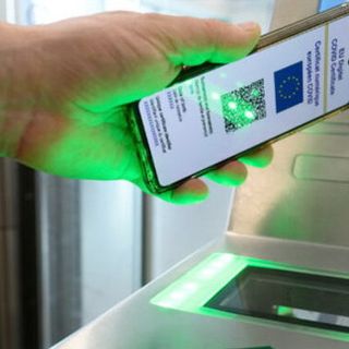 Legnano, dal 6 agosto Green pass necessario per l’ingresso agli spettacoli al Castello e in biblioteca