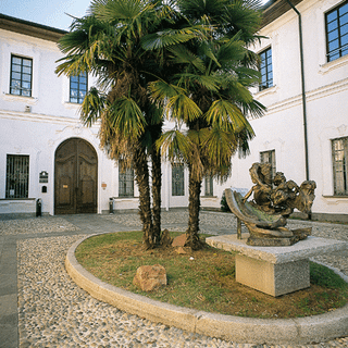 Biblioteca di Busto chiusa il sabato fino al 5 marzo