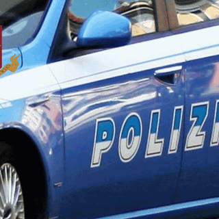 Ubriaco in ciabatte, denunciato dalla Polizia e portato in psichiatria