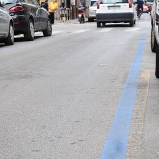 «I parcheggi dell'Ospedale del Ponte una vicenda senza fine». Ma le multe non aspettano...