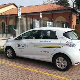 Auto elettriche gratis per comuni e volontari in prima linea nell’emergenza