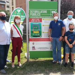 Un nuovo defibrillatore per la città di Castellanza