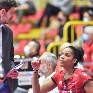La Uyba ci prova nella partitissima contro Conegliano. Coach Musso carica: «Siamo pronti»