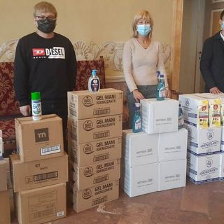 Mascherine e materiale per la sanificazione dalla Cina per Castellanza