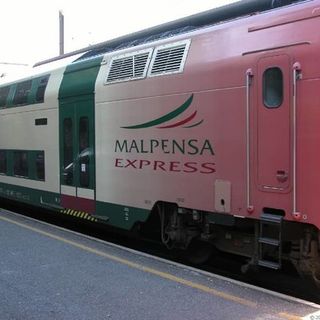 Trenord, troppo personale in quarantena: 100 corse soppresse. Disagi annunciati anche per i pendolari della provincia di Varese