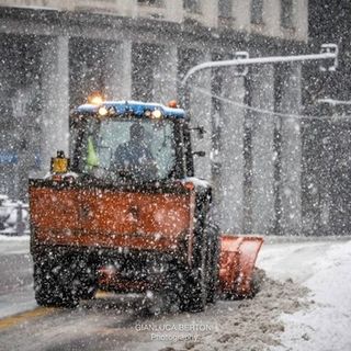 Legnano attiva il “Piano neve”: al via la salatura delle strade. Cimiteri chiusi