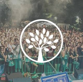 Il pubblico del District Festival (foto dalla pagina Facebook del centro)