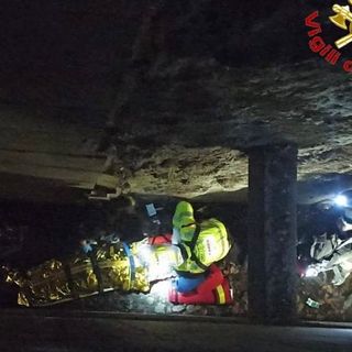 E' fuori pericolo il ragazzo precipitato per otto metri nel pozzo dell'autosilo a Saronno