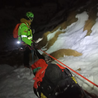 Salvato nella notte  dal Soccorso Alpino un escursionista milanese infortunato al Pian della Ceva