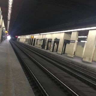 Capotreno aggredito, treno bloccato alla stazione di Busto Arsizio